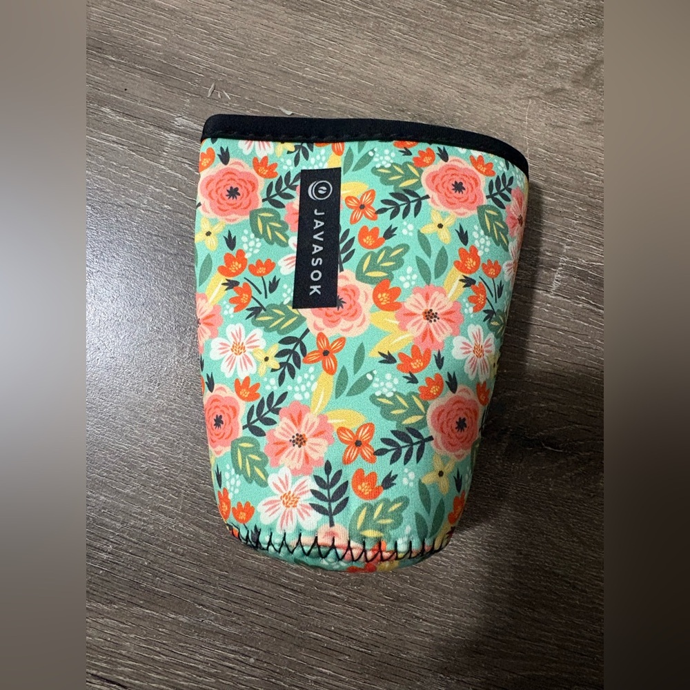 Java Sok Mint Floral Medium Neoprene Sleeve
